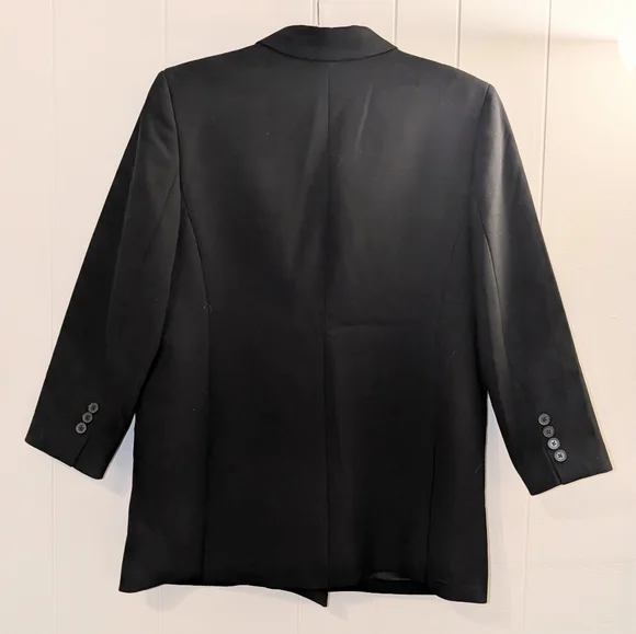 Babaton by Aritzia black double breasted blazer. - Picture 2 of 5